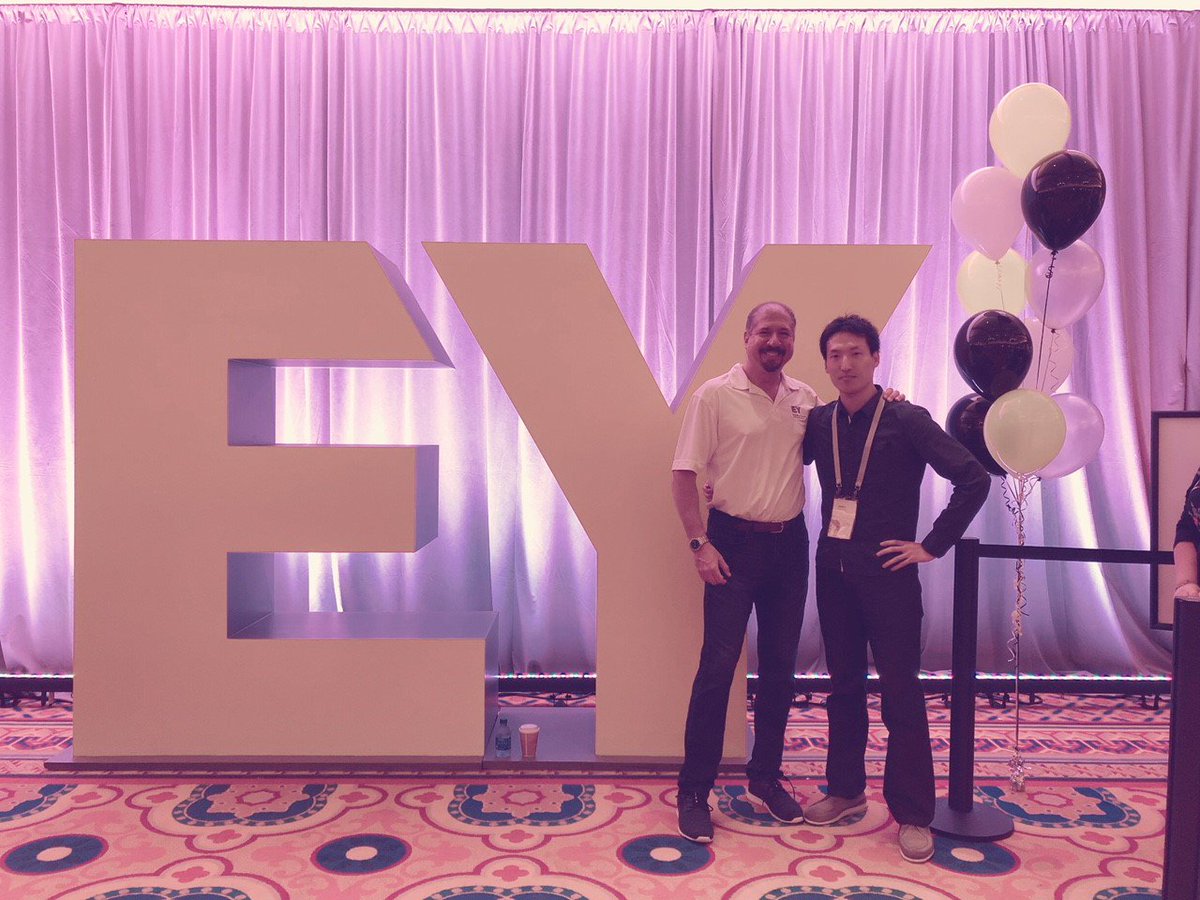 EY_CareersJapan's tweet photo. #IILC 2018 アクティビティday1の様子はこちら！
世界中から集まったEYメンバー＆インターン達とワークショップを行い親睦を深めています👍✨
EYの会長兼CEOである @Mark_Weinberger やエグゼクティブ達と直接話すことができる貴重な機会でもあります！
#IILC2018 #EYIntern #EYJapan #BBWW https://t.co/rAtV164D3l