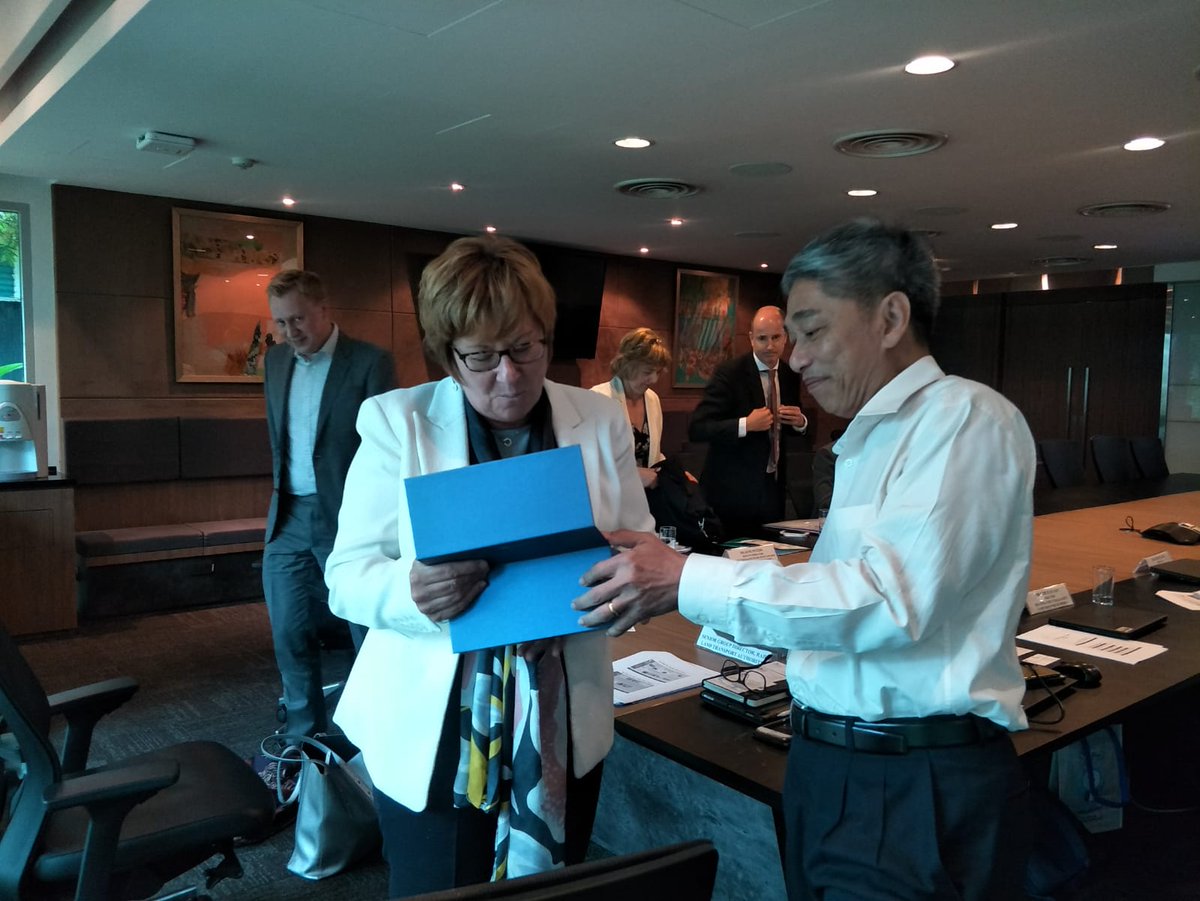 UK in Singapore 🇬🇧 tweet media