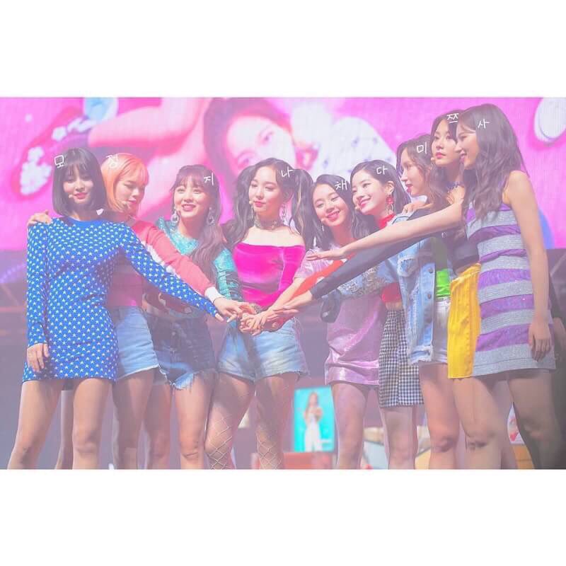 TWICE23266097's tweet photo. 初ツイです❕

🍭サナよりのall！

🍬05line  東京once👍🏻

🍭濃い絡み希望ーーー🤗

🍬フォロバ100000(￣▽￣)

#onceでRTした人全員フォローする 
#onceでいいねRTした人全員フォロー 
#onceからのフォロー絶対フォロバ https://t.co/VG8McWPaAC
