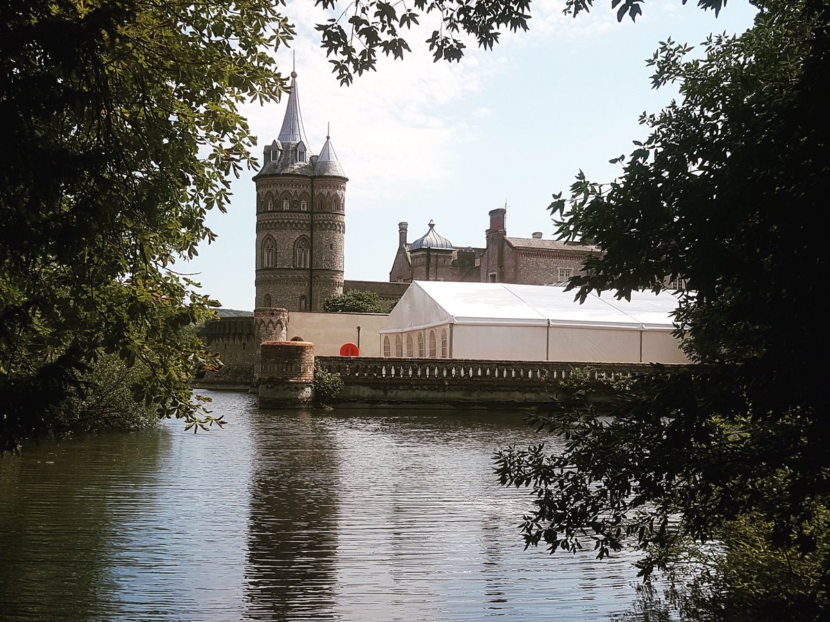 marqueemagic's tweet photo. What a venue! 
#EventProfs #EventPlanner #PremiumStructures #EventsWorld #Surrey #MarqueeMagicLondon #Summer #Outdoor #HorsleyTowers https://t.co/Em3f7pUuuX
