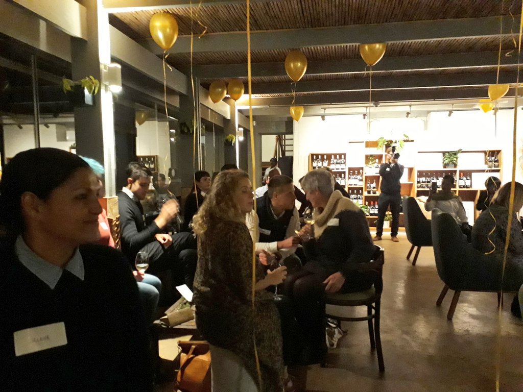 WittyWineWoman's tweet photo. So much fun was had last night celebrating the @ConstantiaRoute #333Years at @BeyondBuiten with a Constantia Winemakers Quiz. It was tough but we did well! π π· π We were lucky to have all 9 wine maker's with us!
#LoveConstantia https://t.co/SZ8SvPN828