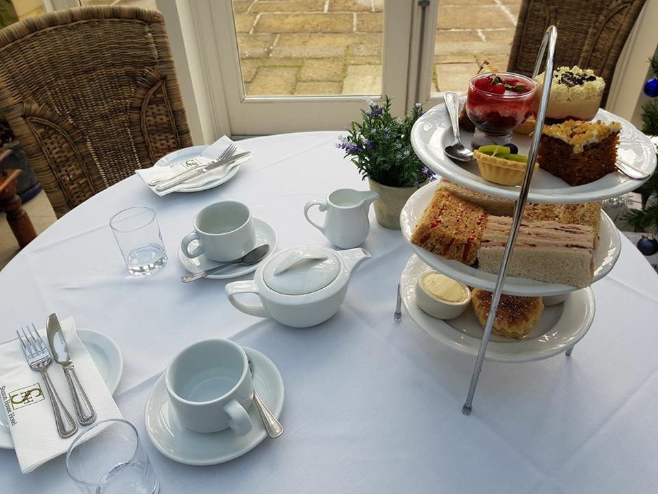 StantonHouse's tweet image. Afternoon Tea...there's a thought! Close your eyes for a moment... imagine warm home baked scones, clotted cream and strawberry jam, sweet treats and a freshly brewed pot of tea. At £12.50 per person, you get great value too. Booking is advised, please call us on 01793 861779.