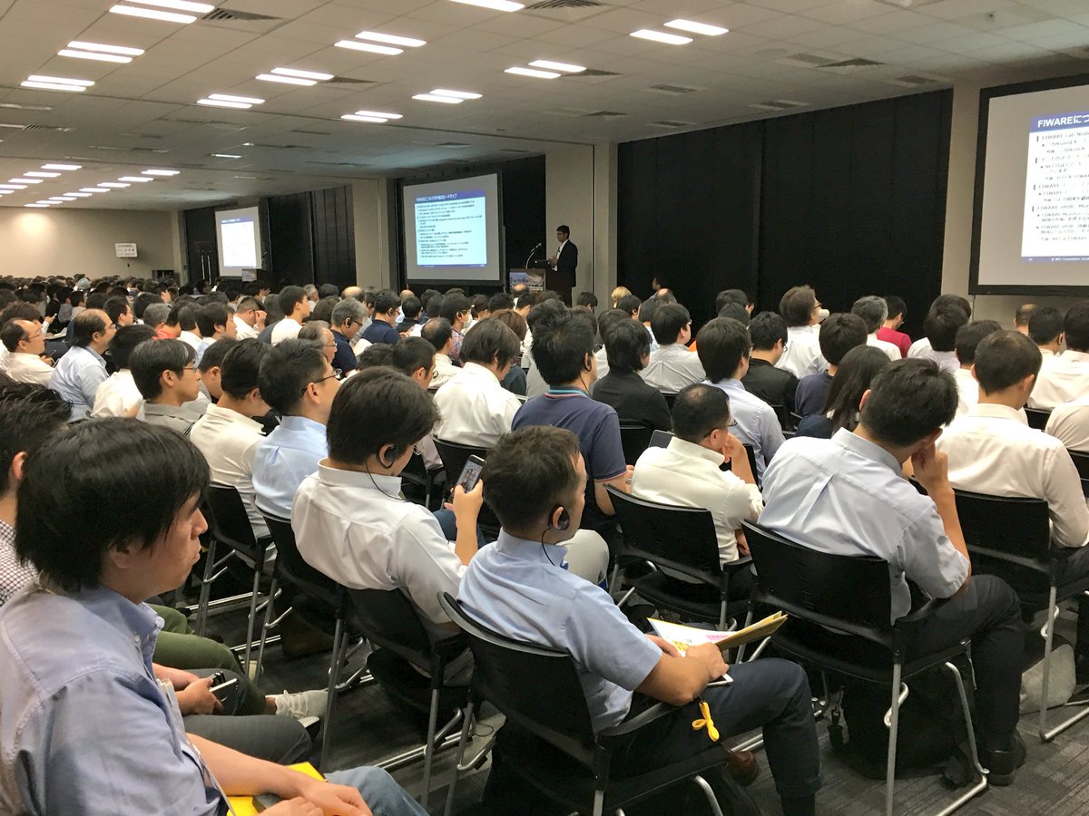tyasuma's tweet image. OpenStackDays Tokyo基調講演、満席で立ち見. Fully packed at keynote sessions this morning! #openstackdays
