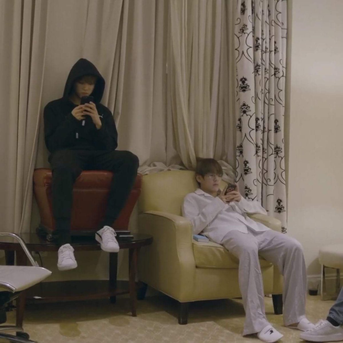 totoro79102's tweet photo. Lâu lắm rồi ...
@BTS_twt https://t.co/mpX3SDDJza