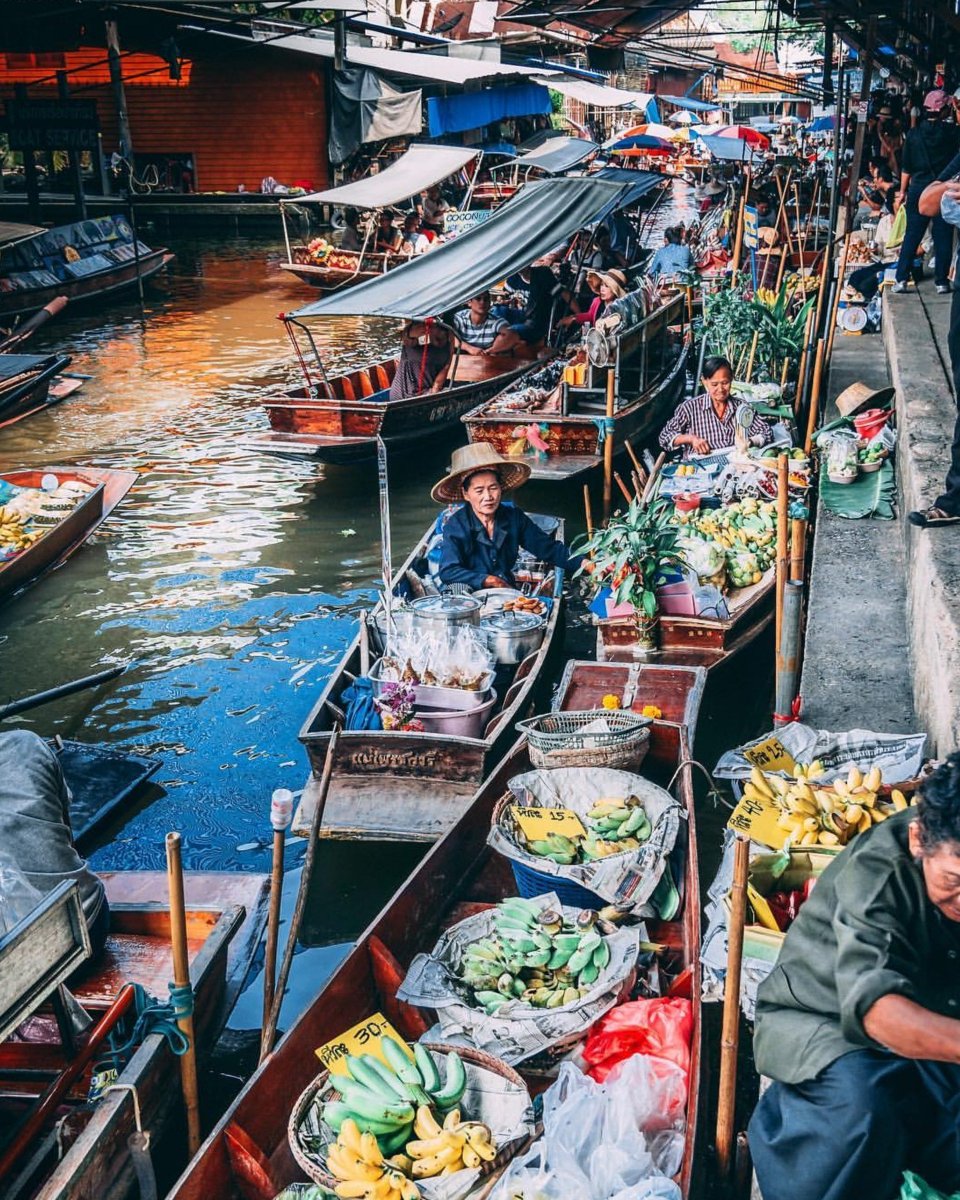 TheAsiatrip's tweet photo. #Thailand is truly the country of food and markets... Have you ever visited Damneon Saduak, the most renowned floating market of the country? Explore other floating markets with https://t.co/nT2PvwpAWb #experienceyourasia #globetrotter 📷 florian.bompan (On Instagram) https://t.co/3DcpiFRgNG