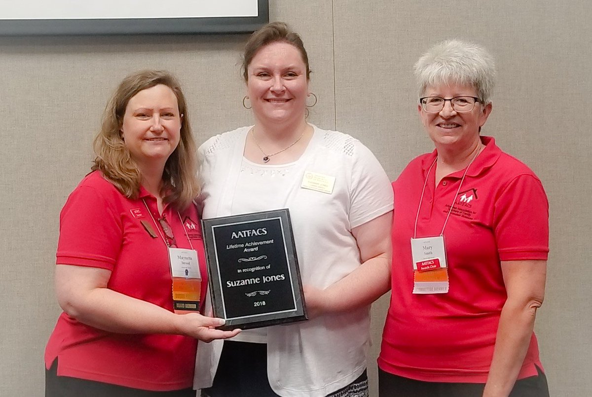 Thank you to the Arkansas Association Teachers of Family &amp; Consumer Science for such an honor.  I am proud to have you as colleagues and blessed to call you friends. ❤️
#FACS4Life
<a href="/AATFACS/">AATFACS</a>
@ARCareerEd
<a href="/ArkansasACTE/">Arkansas ACTE</a> <a href="/actecareertech/">ACTE</a> <a href="/arkansasfccla/">Arkansas FCCLA</a>