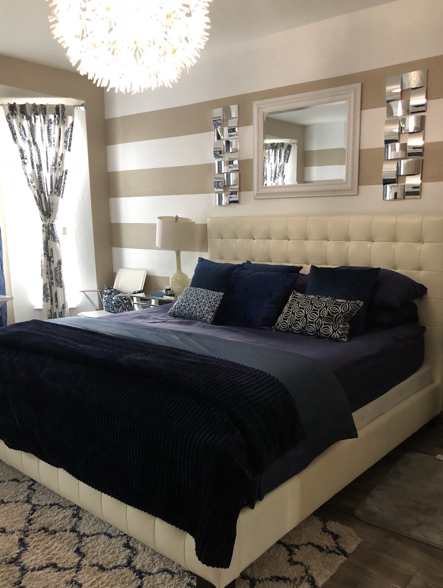 house_las's tweet photo. Navy &amp; Neutrals Master Bedroom Retreat #professionalhousestaging #designconsultant #tinatoledo #masterbed https://t.co/nEUQhAxlP4