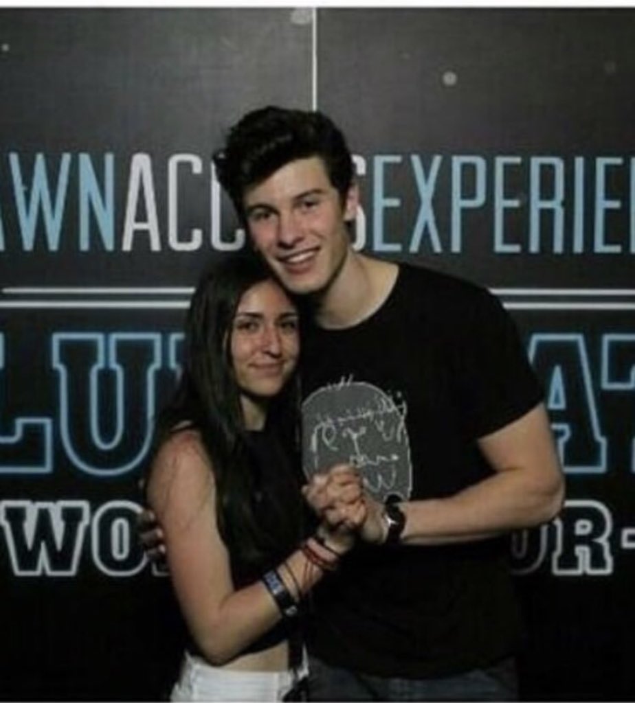 harryyshawnnft's tweet photo. es muy doloroso lo que le pasó y realmente espero que esto llegue a los ojos de shawn y él pueda ofrecer una canción en su nombre, por favor den RT o etiqueten a shawn,pasen la noticia lo más que puedan #ShawnSingForBea https://t.co/4vYowjAY63
