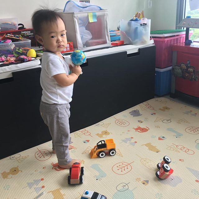 zack_lim's tweet photo. it’s playtime! then lunch lol #babyjaceylim #growingtoofast https://t.co/wjaZCQ1El9 https://t.co/fVZWHkuqdU