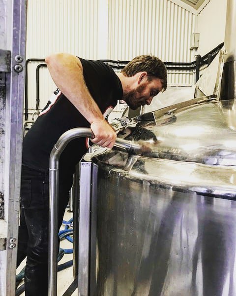 When #beerfriends get together to brew!
Last week <a href="/Raise1glass/">Consumption Forecast</a> from <a href="/LBQWelly/">Little Beer Quarter</a> helped @JBmcleods make a VERY special cask ale for our one &amp; only tap at @BeervanaNZ 🙌🏻 🙌🏻🙌🏻 What did they make?! #watchthisspace #tbt #beervananz #NewRelease