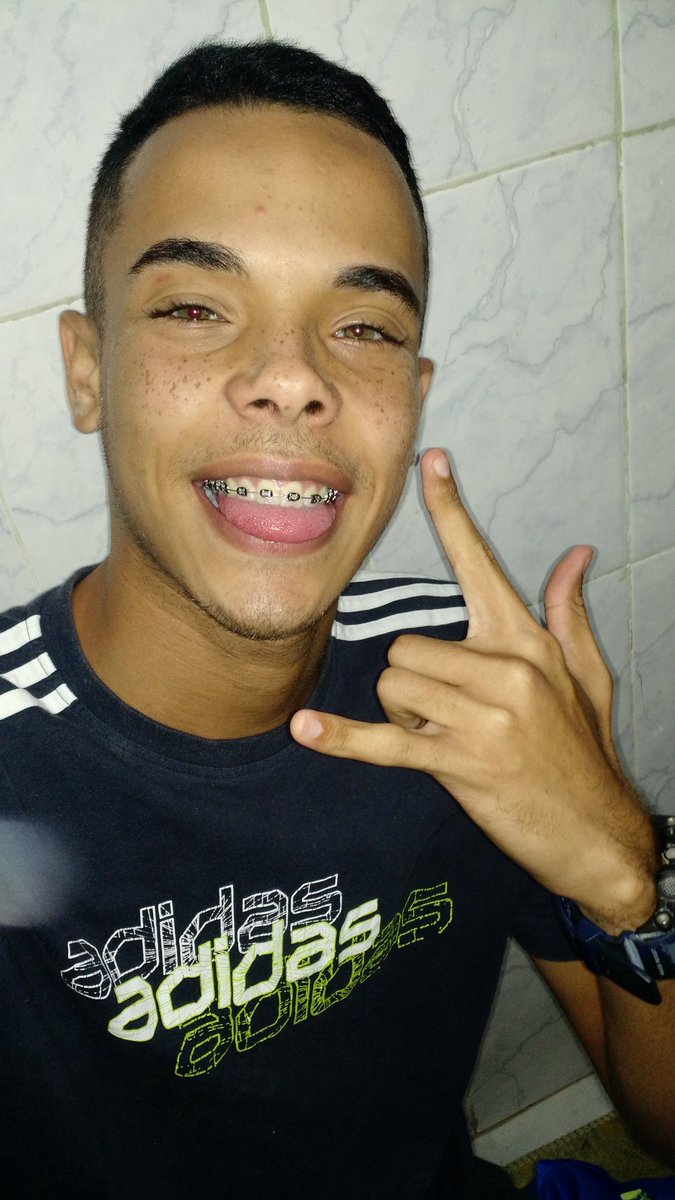 Jnbonfim10's tweet photo. Vai as duas kkkkkkkkk 👅👻

#DepoisApago
#FeioComSorte https://t.co/o1KsP1q3kv