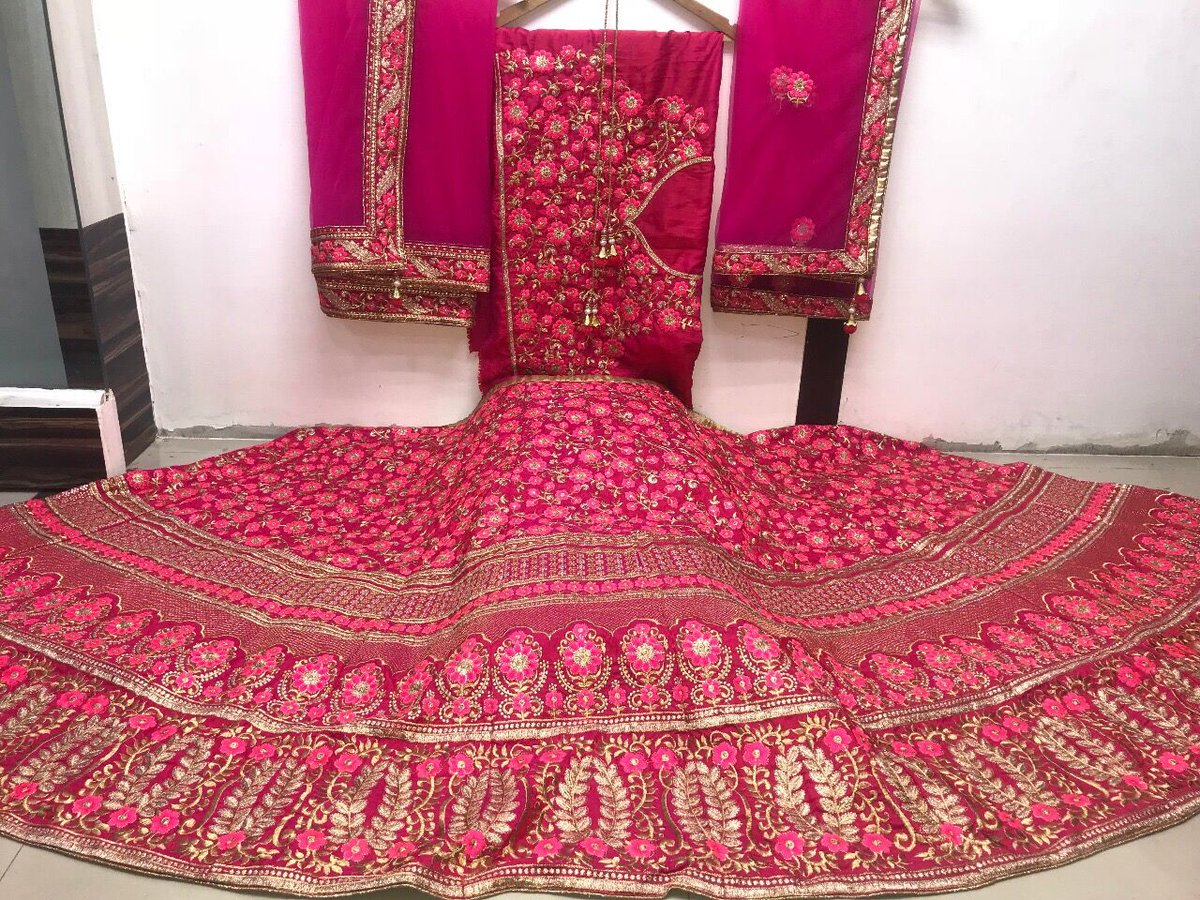 LookiesCostumes's tweet photo. Visit Our Website: https://t.co/7vgWvZpvbq
Instagram: https://t.co/7S4qD6Of6V
#HeavyEmbroideredLehenga #xxxl #sizes #VioletLehenga #bridalhehenga #heavyembroidered #indian #lookiescostumes #lehengacholi #wedding #designerlehenga #shopping #weddinglehenga #bridal #lehengas https://t.co/ZNkbLEE85P