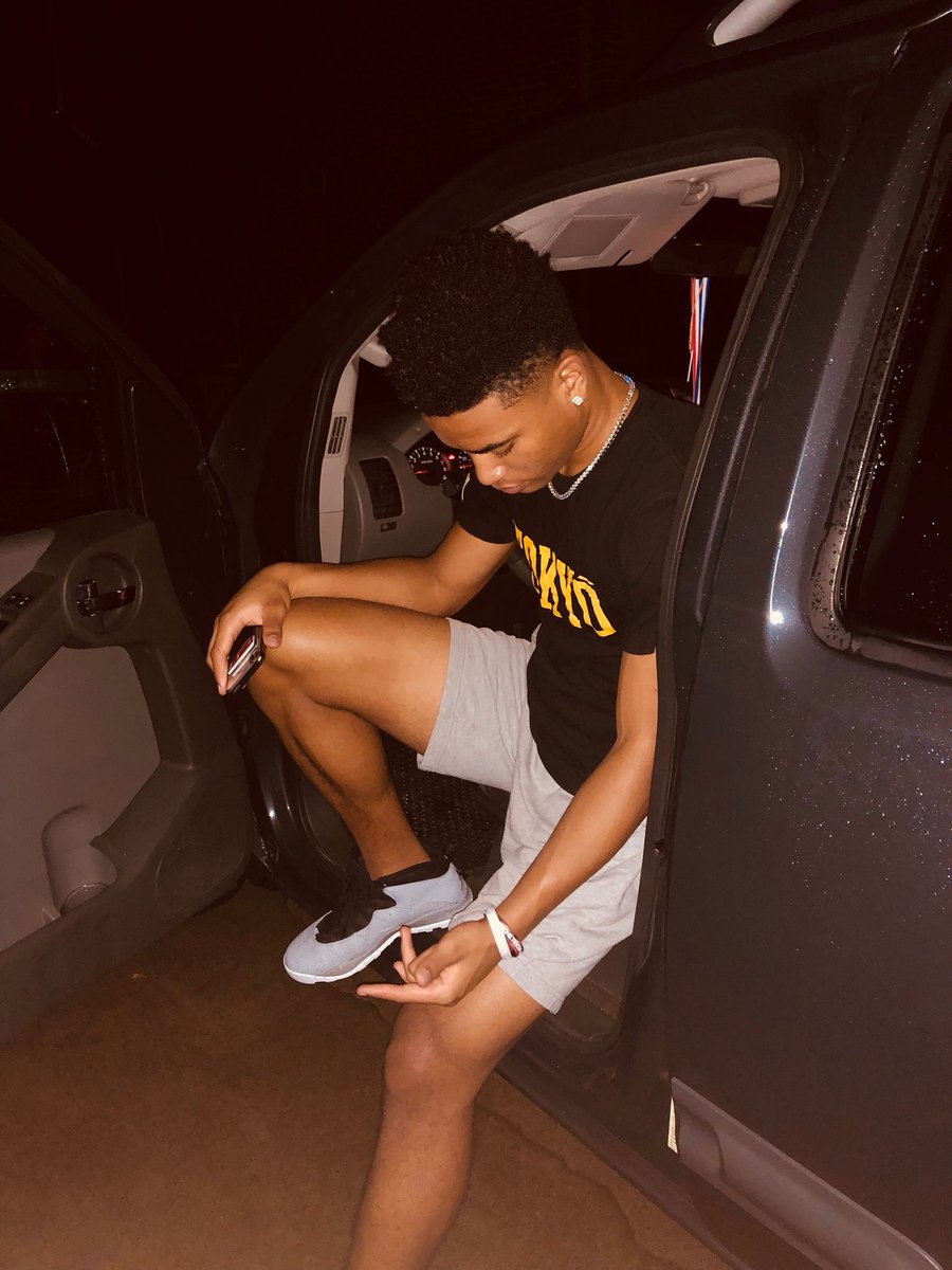 d_dotson1's tweet image. Grateful and blessed to see another year‼️😝 #birthdaykid #Aug2🎊🎉