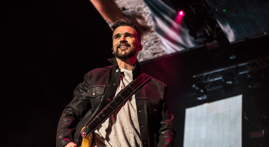 rodalies's tweet photo. #Recordeu! Participa en el sorteig de dues entrades pel concert de Juanes!
Gaudeix d'un 30% de descompte en el teu desplaçament al @FCambrils
Fes retuit a aquest missatge afegint les etiquetes #FCambrils i #SorteigRodalies, tens temps fins demà a les 10 h!
https://t.co/RRnMzrfhzo https://t.co/sWGsPtvDH4