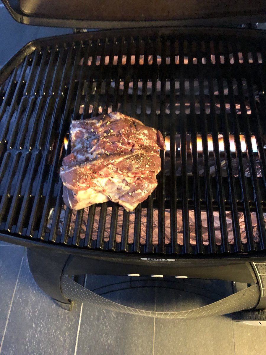 Some cuzzy bro lamb for dinner tonight. 🏂⛄️☃️❄️☃️⛄️🏂