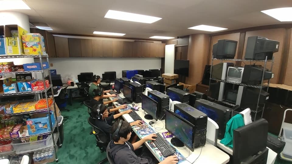 HawaiiSSBM's tweet photo. Our venue moved and downsized quite a bit, which means we cannot store CRTs there.  We put everything into a storage unit afforded by our twitch revenue. Mahalo to our subs for that!

Also thanks to @EON_gamingHD whose adapters will help us continue our weeklies even without CRTs https://t.co/s83htpb5Ep