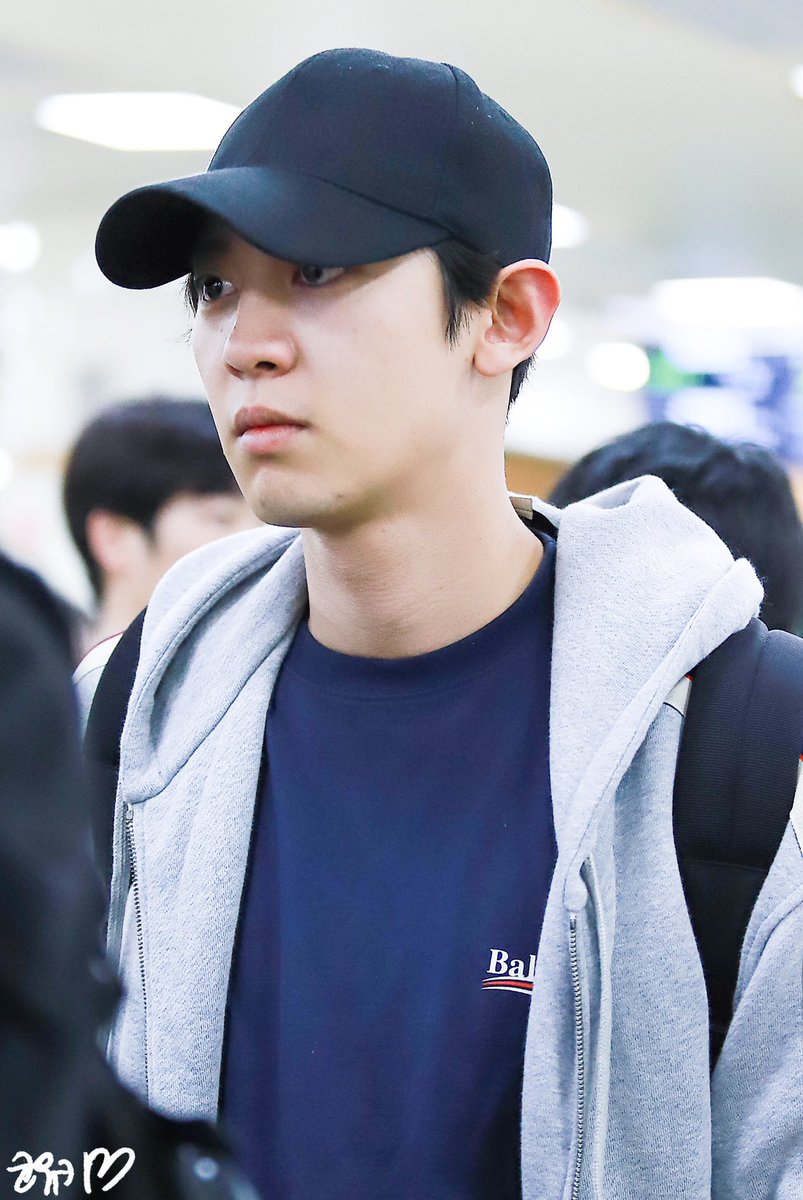 koreadmirer's tweet photo. 180731 EXO GMP 입국
#EXO⁠ ⁠⁠ ⁠⁠ ⁠ #엑소 #찬열 #CHANYEOL #チャニョル https://t.co/01EJOS8YVO