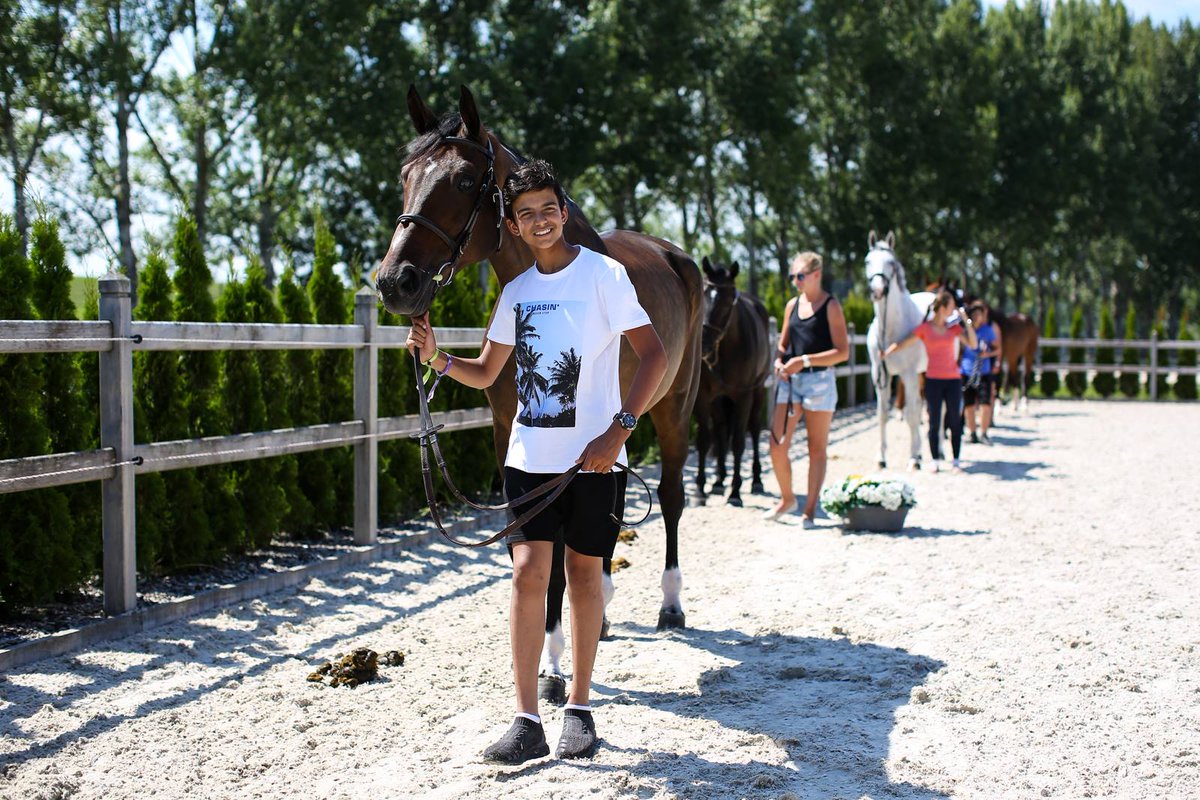 What a wonderful day here at the FEI Jumping Nations Cup™ Youth in #Samorin ! 😊 Keep track of all the action! Starting Lists and Results are available on eventcontent.hippoonline.de/1579/1579zeitp…