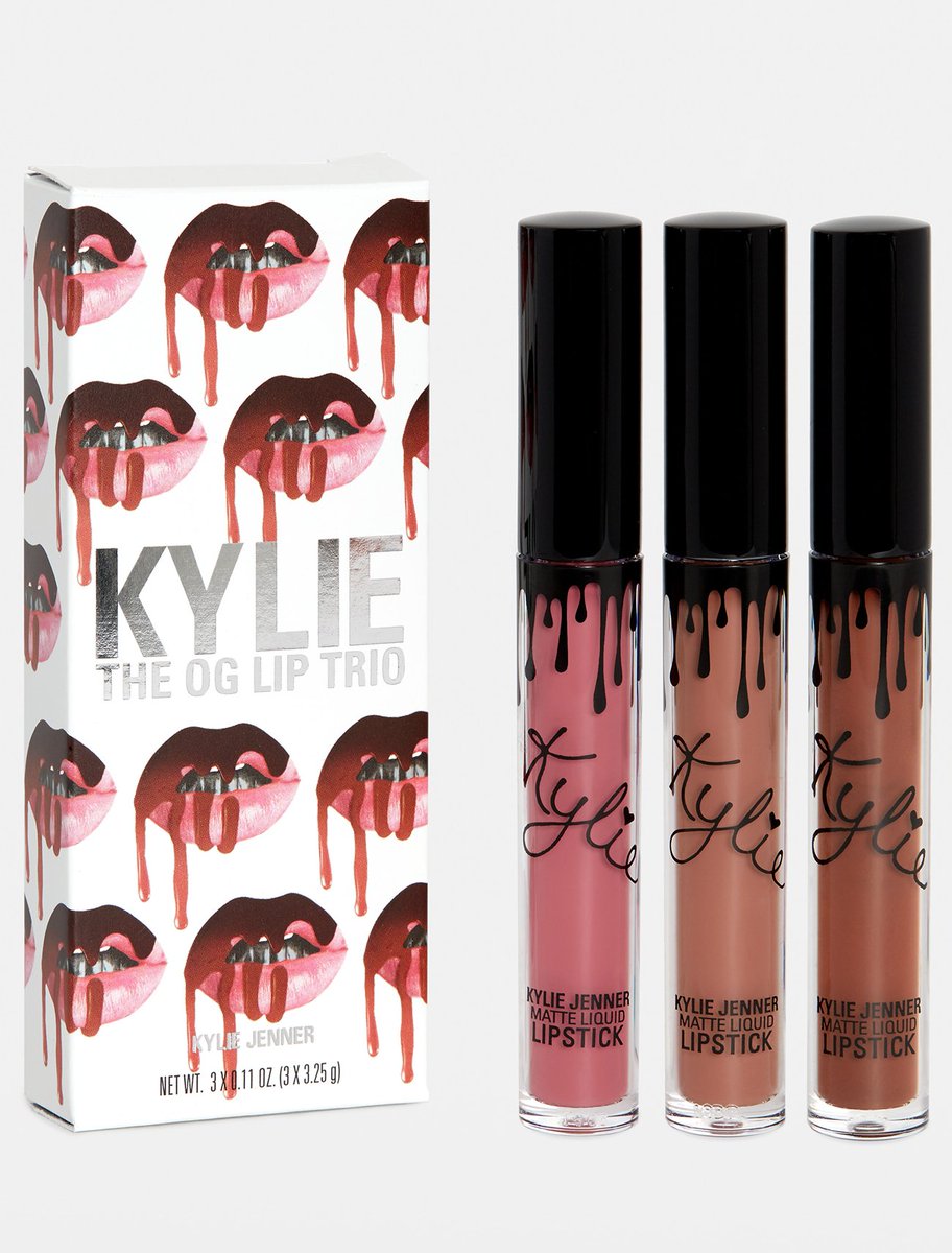 DealsCarton's tweet photo. Get 30% off your OG Trio Lip Set at @kyliecosmetics by @KylieJenner.
https://t.co/pJh1f05jko
#KylieCosmetics #dealscarton https://t.co/w3bYCUbbLj