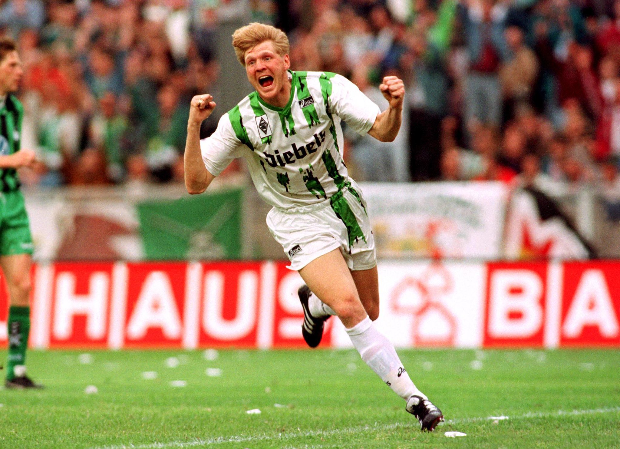 Happy 50th Birthday to Borussia legend, Stefan    