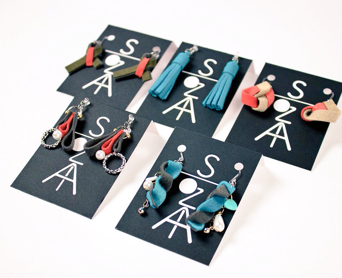 アクセサリーも😍
こちらもひとつひとつ手作りで、すべてここでしか手に入らない一点もの🌟
#デザフェス
#真夏のデザインフェスタ 
#sozai