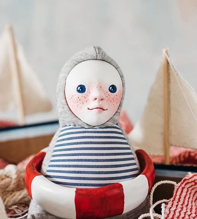 Don’t you just love the seaside ♥️🛶🏖 Have that lovely feel at home with this adorable handmade doll from Etsy seller <a href="/adele_po/">Adelė Po.</a> #slowliving_create #myunicornlife #handmadedoll ift.tt/2AylL5E