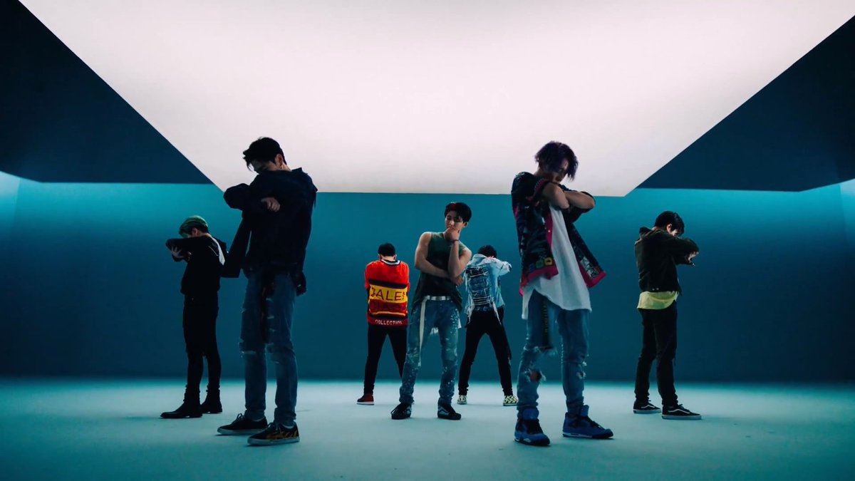 KpopChartNet's tweet photo. iKON Suguhkan Koreografi dan Musik Energik Lewat MV Comeback 'Killing Me' https://t.co/eLRVdoq3oC https://t.co/e5hFF7Hg4Z