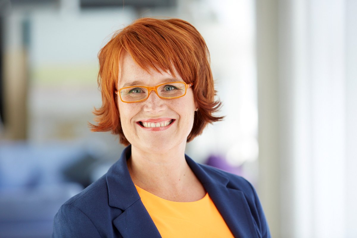 Tervetuloa Markkinoinnin viikolle kuuntelemaan DNA:n markkinointi- ja online-liiketoimintayksikön johtajan Kati Sulinin esitystä siitä miten tekoälyn avulla saa supervoimia brändin rakennukseen.

Tulevaisuuden asiakas -lava ke 5.9 klo 11.00