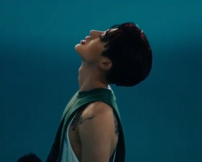 kimrbyjn's tweet photo. DOUBLE KILL FROM DOUBLE B. #iKONisKILLINGME https://t.co/t0o36XhyKe