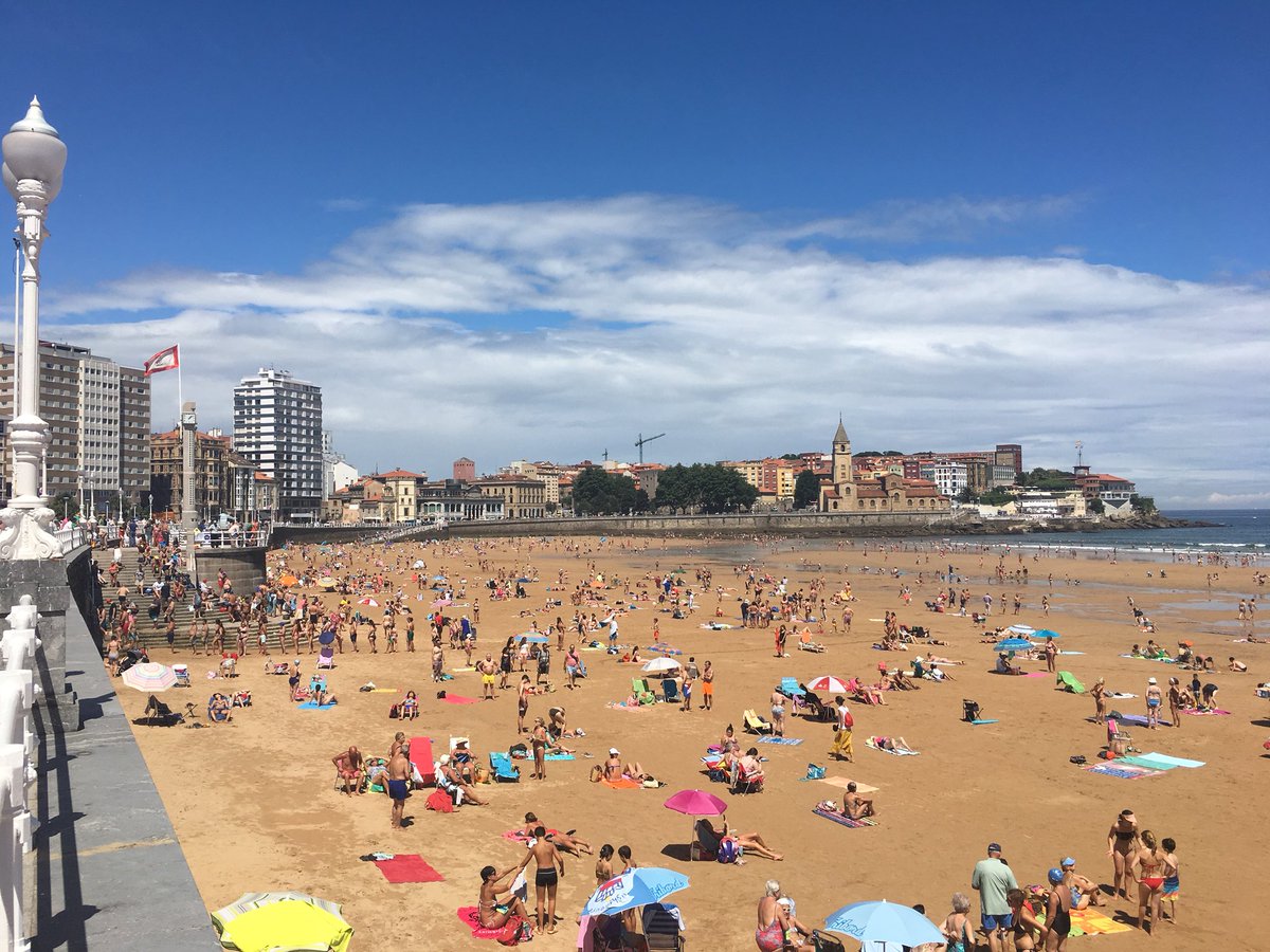 Gracias #Gijón por estos días tan Bellos!!
#Asturias te atrapa, te envuelve en una nube de la que es difícil desprenderse.
Como siempre su gente acogedora y maravillosa...
¡Volveré pronto!
