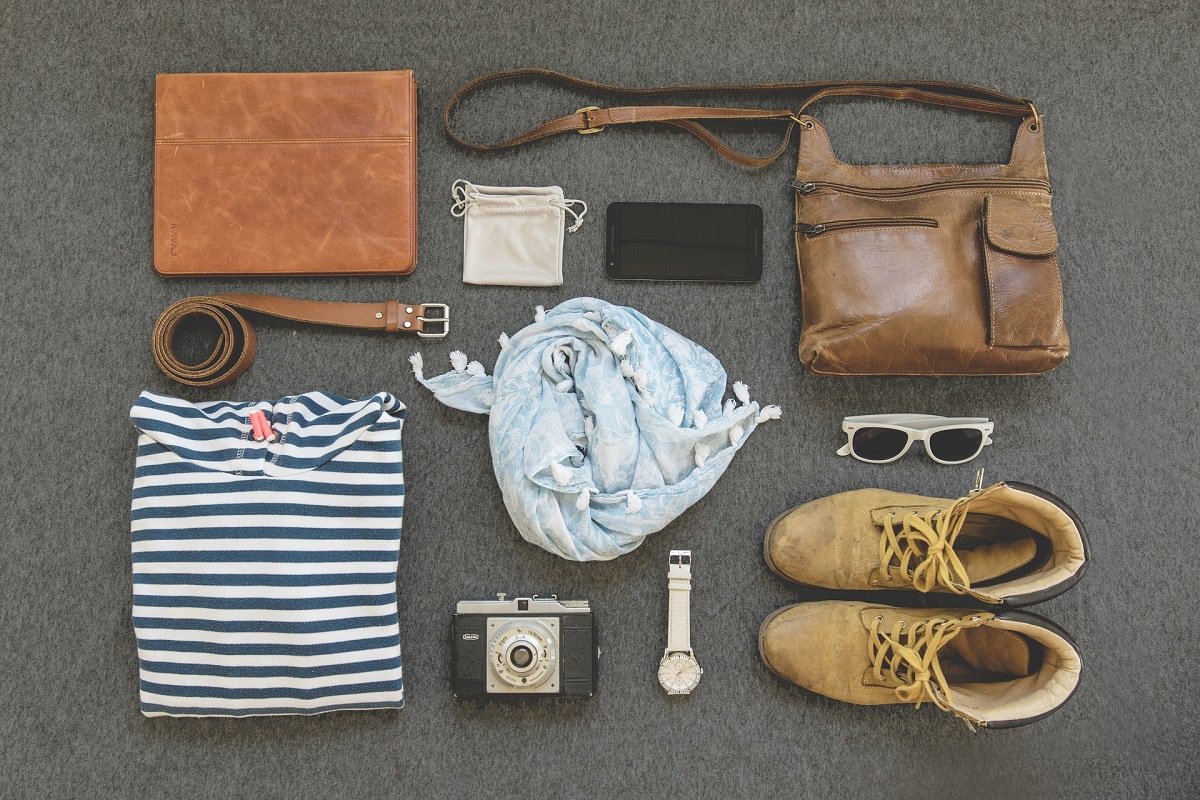 CHICtrendsMag's tweet image. ¿Te vas de #viaje?🤔🗺️🚄🚢✈️ Una de las partes menos divertidas quizás sea la de preparar la #maleta, ¿qué me llevo? ¿Cabrá todo? 👜👖👠¡Te contamos todos nuestros secretos para hacer la #maletaperfecta! ¿Quebraderos de cabeza? 😵 ¡Nunca más!😊👏 chictrends.es/es/como-hacer-…
