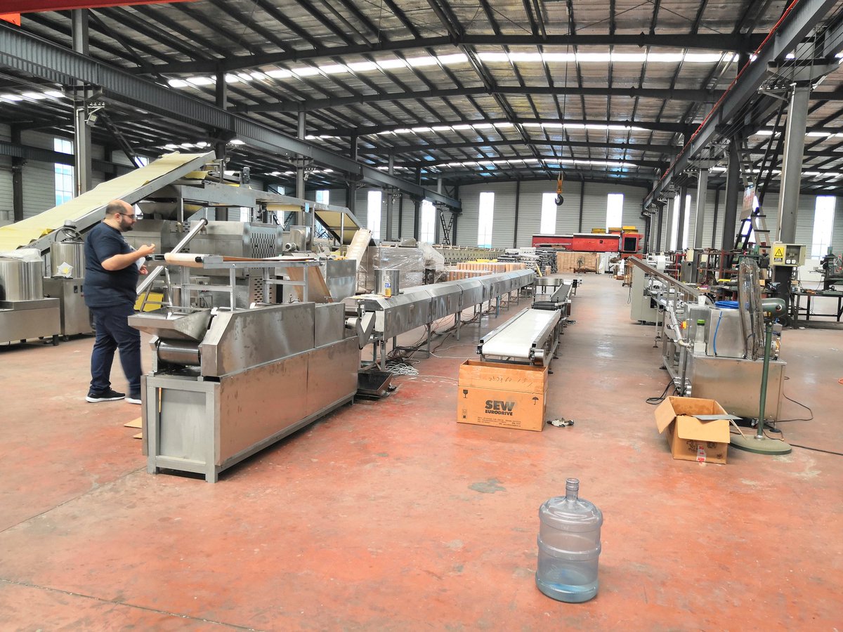 Catherine686868's tweet photo. 全自动饼干生产线
Fully automatic biscuit production line
全自动威化饼干生产线
Fully automatic wafer biscuit production line
隧道烤炉
Tunnel oven https://t.co/sWD2ge4A02
