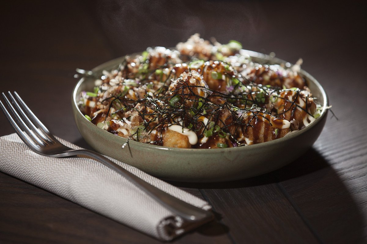 PDTHongKong's tweet photo. At #PDT, every day is cheat day, because who could possibly resist our delicious Takoyaki Tots? USA meets Japan, and we drop you off right in #foodheaven.
#barfooddoneright #takoyakithursday #PDTHongKong #PDTHK  #LMOinCentral #MandarinOriental @MO_LANDMARKHK @PDTHongKong https://t.co/CYFd68MwSa