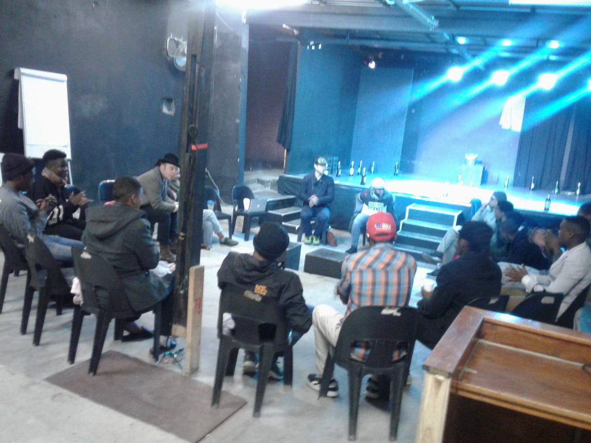 basa_news's tweet photo. #BASAScaleUp is in #Khayelitsha at the Makukhanye Art Room, where we unpack the #Designthinking with delegates engage & share learning in our CPT workshop.
#OwnYourMark
#RMB
#SouthernAfricaArts
@basa_news
@RMB_CIB
@Connect_ZA
@livityafrica https://t.co/o7vfZRKYm0
