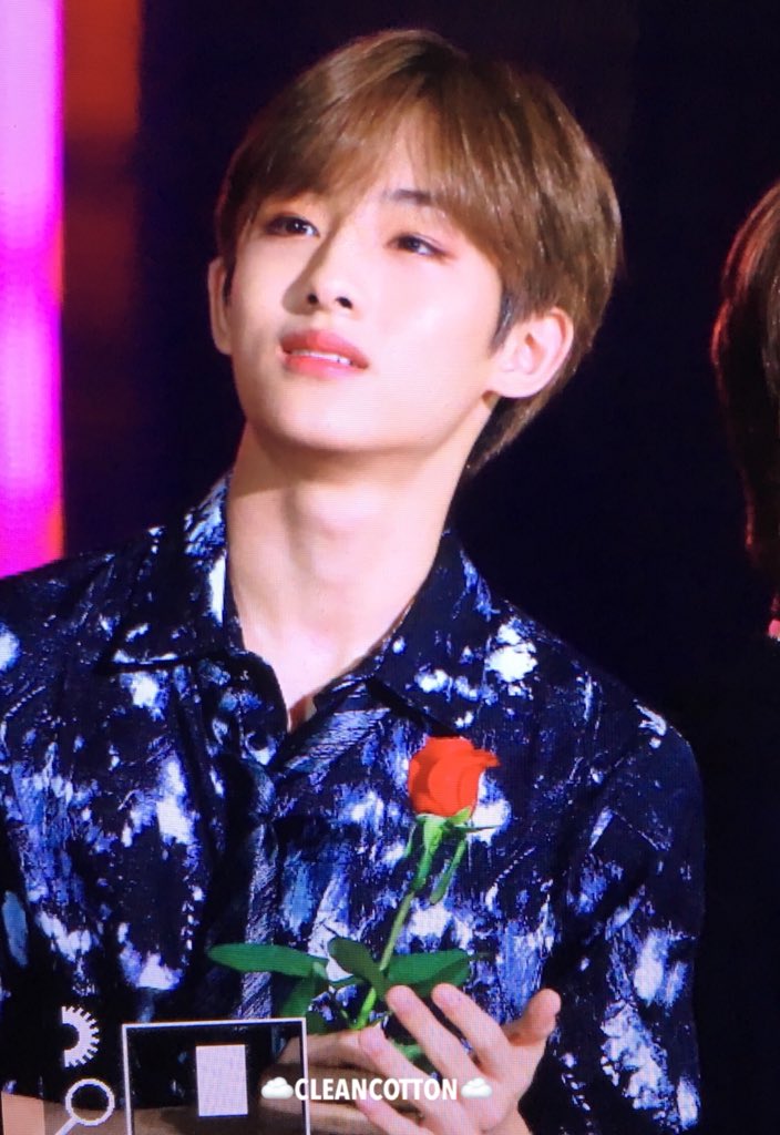 cleancotton_win's tweet image. 180802 #윈윈 #winwin #NCT #董思成

스청이가 꽃보다 더 이뻐 🌹