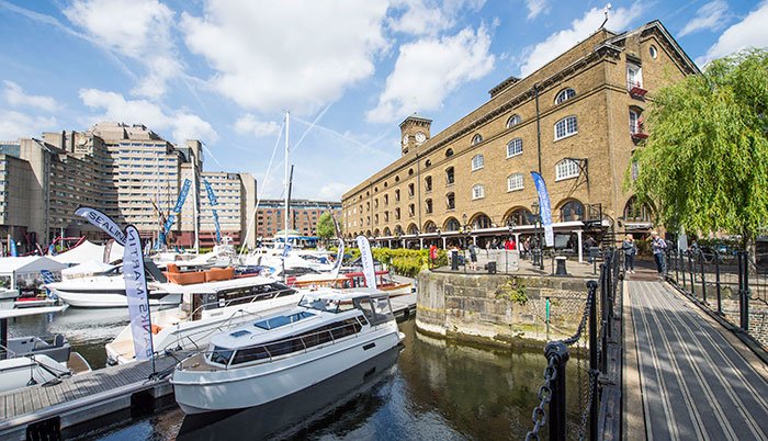 Looking for #lunch ideas? St Katharine Docks launches its new lunch market in collaboration with <a href="/KERB_/">KERB</a> today. 12pm-2pm at Marble Quay, then every week Thur-Fri, inc. <a href="/callymunchy/">Cally Munchy</a> + <a href="/BaggioBurger/">Baggio Burger ®</a> 🍜🍔 bit.ly/2MbyooC  <a href="/stkats/">katarina</a> #kerbstkats #london #londontourist #streetfood