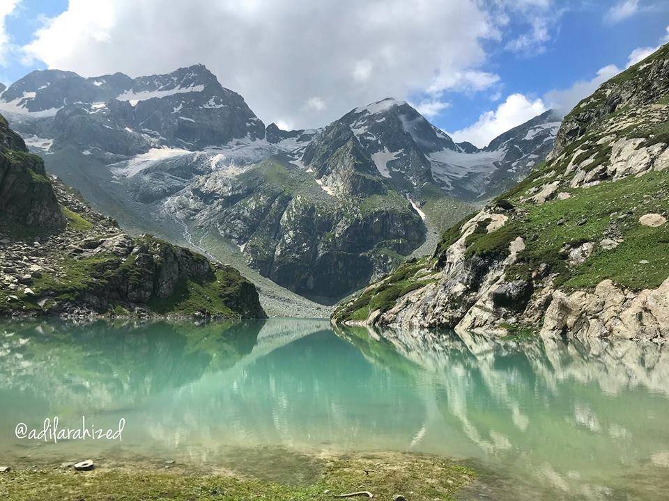 mattravelmy's tweet photo. Alhamdulillah, finally berjaya juga sampai ke tasik yang ku idam-idamkan sebelum ni, which is Tuliyan Lake, Kashmir 🇮🇳

Based on Wiki, Tulian Lake is a lake and tourist destination at Pahalgam in Anantnag District of the state of Jammu and Kashmir, India.

#MatTravelThreads https://t.co/qlG5zcUti5