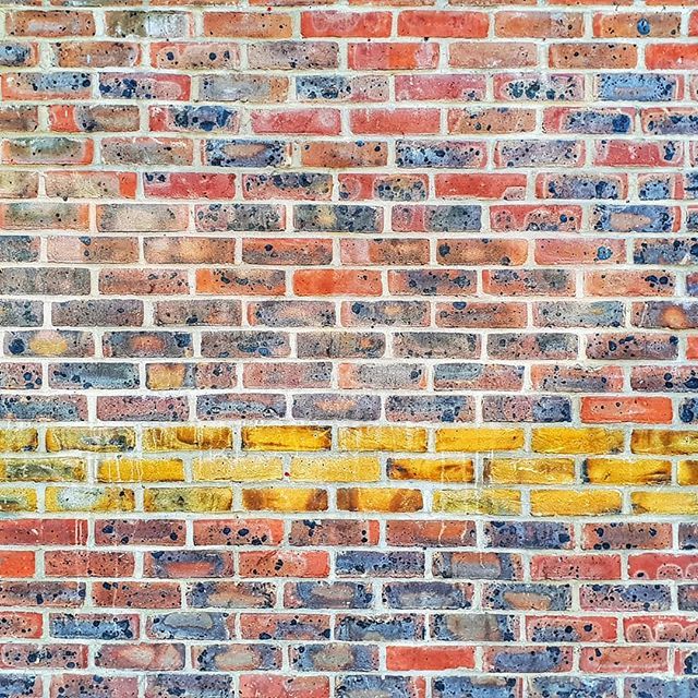 Andrea_Kennard's tweet photo. All things bright and beautiful .
.
.
.
#bricks #facade #architecture #brickwork  #brick #vintage #abstract #wallporn #texture #architexture #brickwall #ihaveathingforbricks #ahhh_bricks #ahhh_brick #bricklove #bricksofinstagram #brickpattern #wallstalke… https://t.co/LGd9xwHOoP https://t.co/LcnM41KKRE