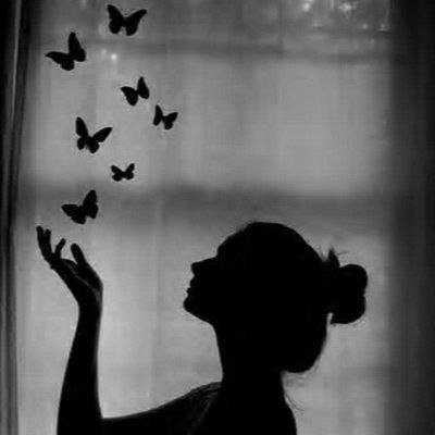 ZhakawArbili's tweet photo. ون بووە ...
لێی گەرێ با ون بێت 
چۆتە لای کەسێکی تر ؟
ئێ لێی گەرێ با هەر ب��وات 
گرنگی بە کەسێکی تر دەدات ؟
گرنگ نیە با بیدات 
بە کەسێکی ترەوە سەرقالە ؟
لێی گەرێ با سەرقال بێت 
بە ئازارە وایە 
لێی گەرێ با بە ئازارتر بێت https://t.co/XDVl5jpO0q