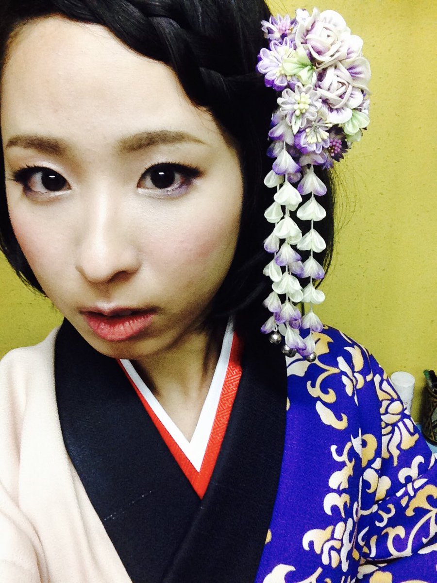 生駒吉乃 一期一縁 Psjあいち戦国姫隊 En Twitter ぷりさむの日 想い出の写し絵をば 一 平成の世に蘇り初めての撮影の 日 瓦版のために写し絵を撮った時じゃ 二 アルバム 一期一会 の撮影にて 休憩中の不意打ちな一枚じゃ 懐かしいようで ほんの数日前 生駒吉乃 一期一縁 Psjあいち戦国姫隊 En Twitter ぷりさむの日 想い出の写し絵をば 一 平成の世に蘇り初めての撮影の 日 瓦版のために写し絵を撮った時じゃ 二 アルバム 一期一会 の撮影にて 休憩中の不意打ちな一枚じゃ 懐かしいようで ほんの数日前