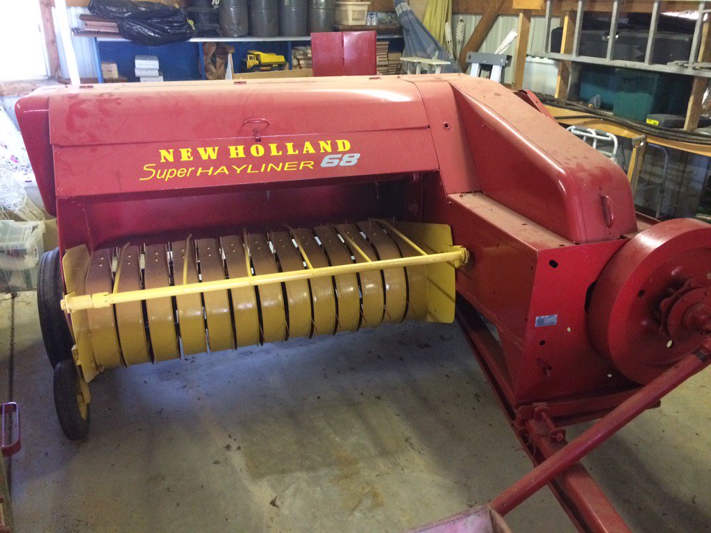 kybob321's tweet photo. #ThrowbackThursday Jeep Ward of Beech Grove Ky restored the 1st #NewHolland baler he sold.  Jeep sold it new in 1956 https://t.co/KiHP3NYZJO