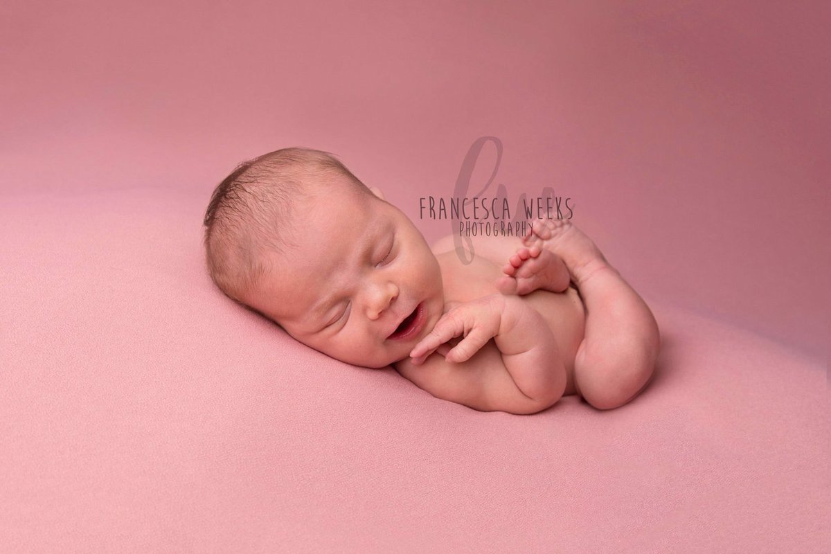 weeksphotos's tweet photo. A last little preview of baby Elsie as I finish off her album. This one was made extra special because her sister assisted me!
#baby #newborn #photography #photographer #bromley #london https://t.co/ijBmElu1ub