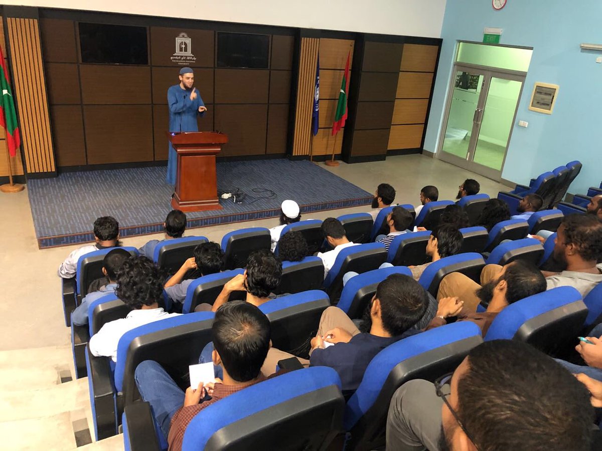 JAMIYYATHSALAF's tweet photo. Sheikh Muhammad Tim Humble’s lecture “Success” happening now @MNU FE auditorium. #thecall2018 https://t.co/uqikwjUiRZ