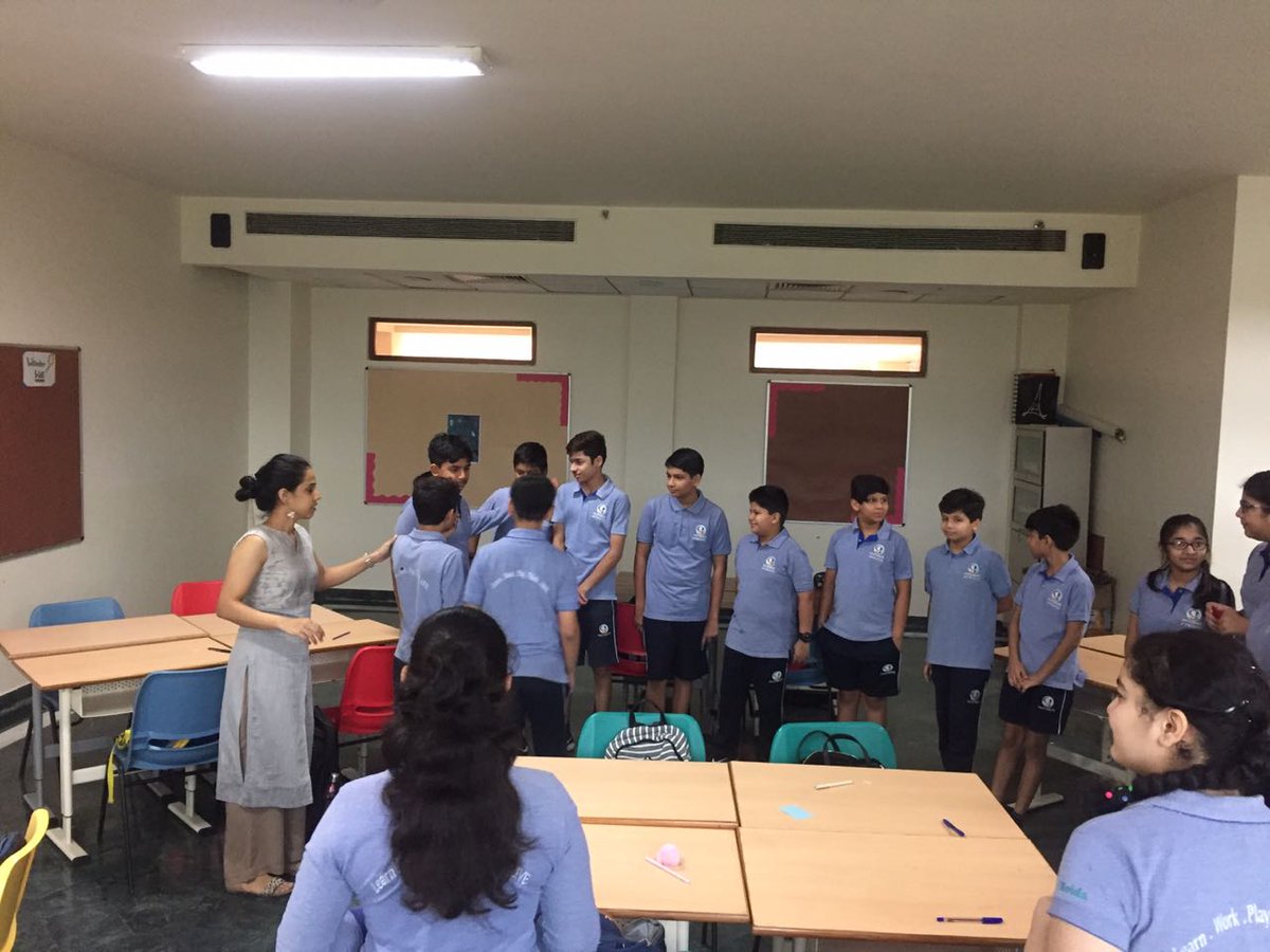 preepras69's tweet photo. #PSNBTS  #BACKTOSCHOOL @PathwaysNoida https://t.co/kNNAIj5Goz