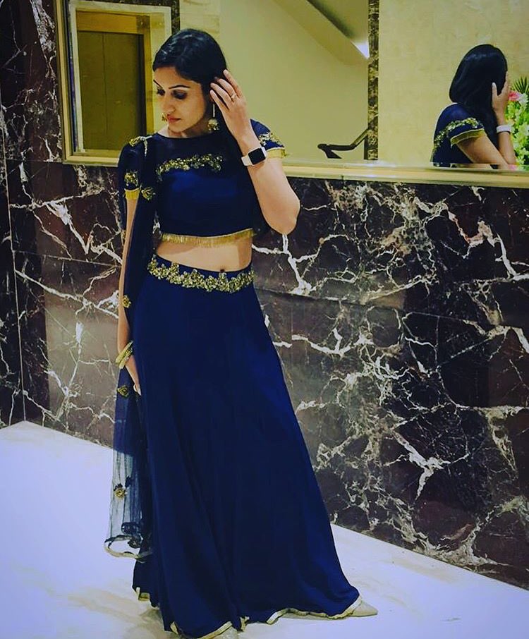 GorungoG's tweet photo. Ishqbaaz show Anika so cute and Shivay so nice on screen couple jutti https://t.co/tencm1jsWm