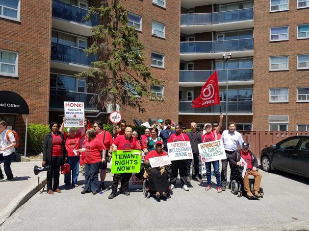 Herongate tenants ramp up pressure on landlord: bit.ly/2LMkJbs https://t.co/JZ02OTrnQh