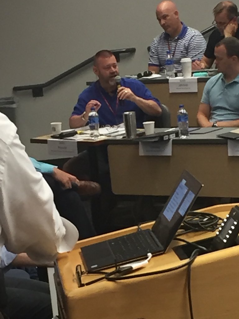 CWexlerPERF's tweet image. Yesterday at SMIP Maj. John Prieschl explained the “tactical pause.” Instead of rushing in to every incident, @PBCountySheriff supervisors &amp;amp; officers (when they can) huddle up to develop plans, marshal resources. #UseOfForce incidents have dropped sharply. #PromisingPractice