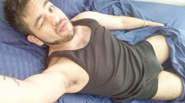 luencedano's tweet photo. No me quiero levantar... #Morning #thursday #likes #mexicanBoy #ilikepic #meencantó #bulge #hairymen #biglegs #hairylegs #hairychest #Tururu https://t.co/pt9HpBmLjl https://t.co/CODUo2pfnF
