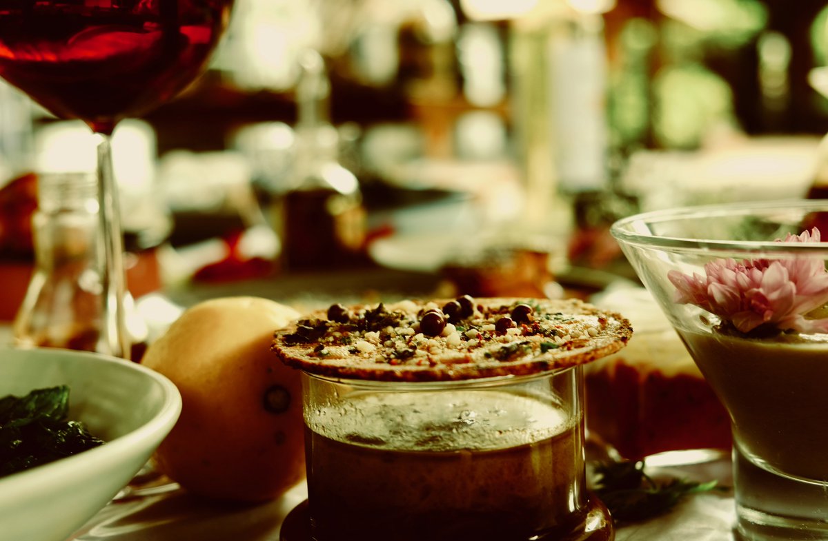 GrandHyattMum's tweet photo. Have you reserved a seat for this 8 course #extravaganza?
Curated by #Italian Chef Alessandro Persico of #Celini and Chef Sarita Pereira of The #Lovefools, don't miss this #magical #culinary #journey across Mare Nostrum.
For details: visit https://t.co/MV1MT9qRGg https://t.co/K0HkGQN66Q