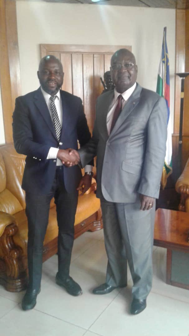 AimonsNotre's tweet photo. Le Président De L’ONG Harouna Douamba a rencontré le premier ministre de la République centrafricaine pour parler des affaires africaine et des droit de l’homme en Afrique #ONG #AimonsNotreAfrique #OngAna #CentreAfrique #RepubliqueCentrafricaine https://t.co/aJgVWxEOZE
